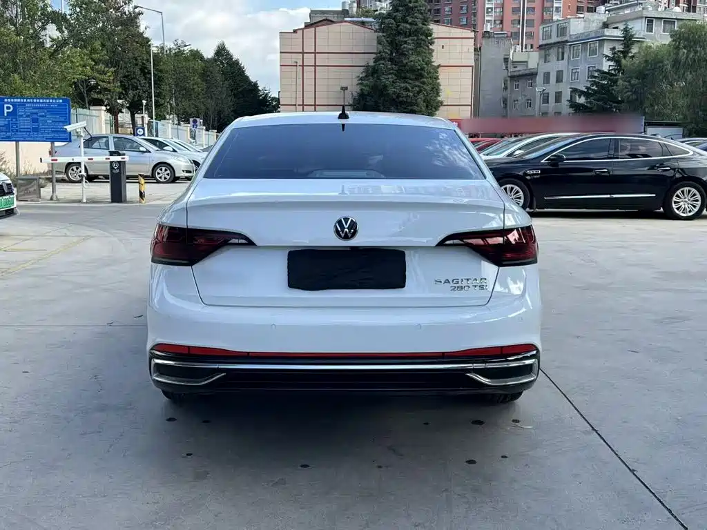 Volkswagen Sagitar — миниатюра 5