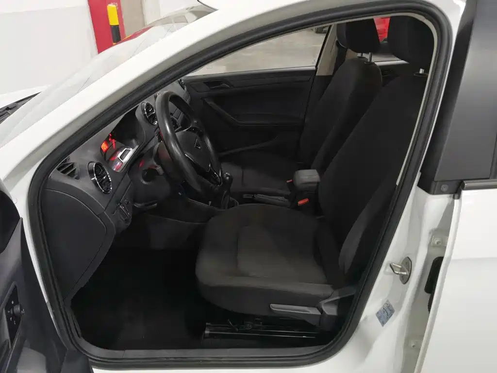 Jetta VA3 — миниатюра 10