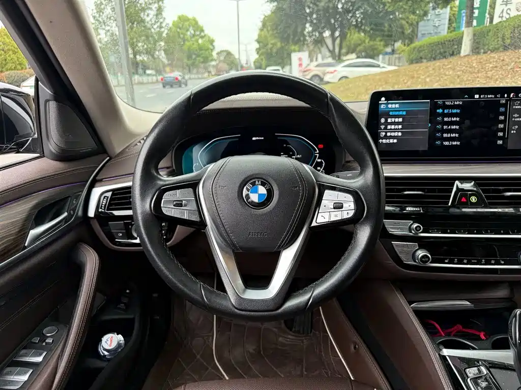 BMW 5 SERIES NEW ENERGY