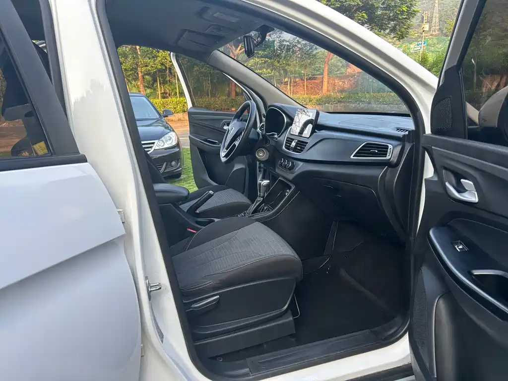 Baojun 730 — миниатюра 7