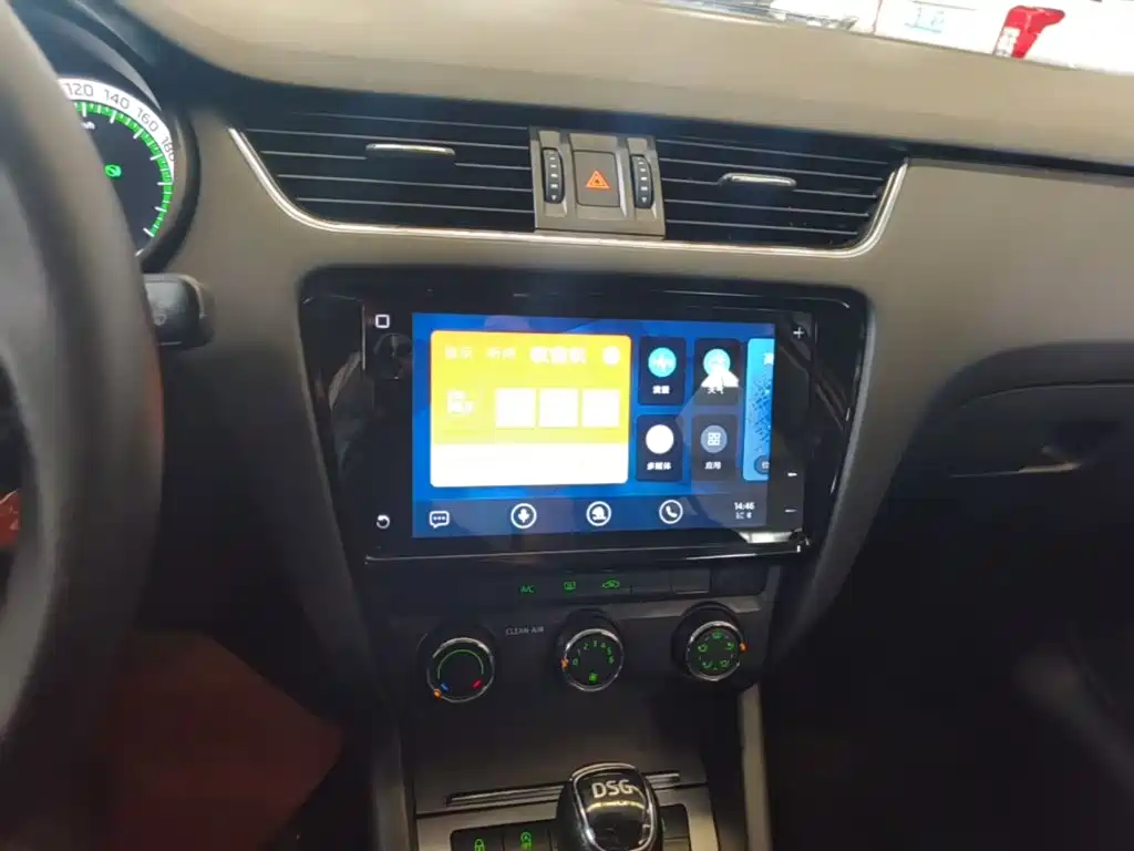 Skoda Octavia — миниатюра 13