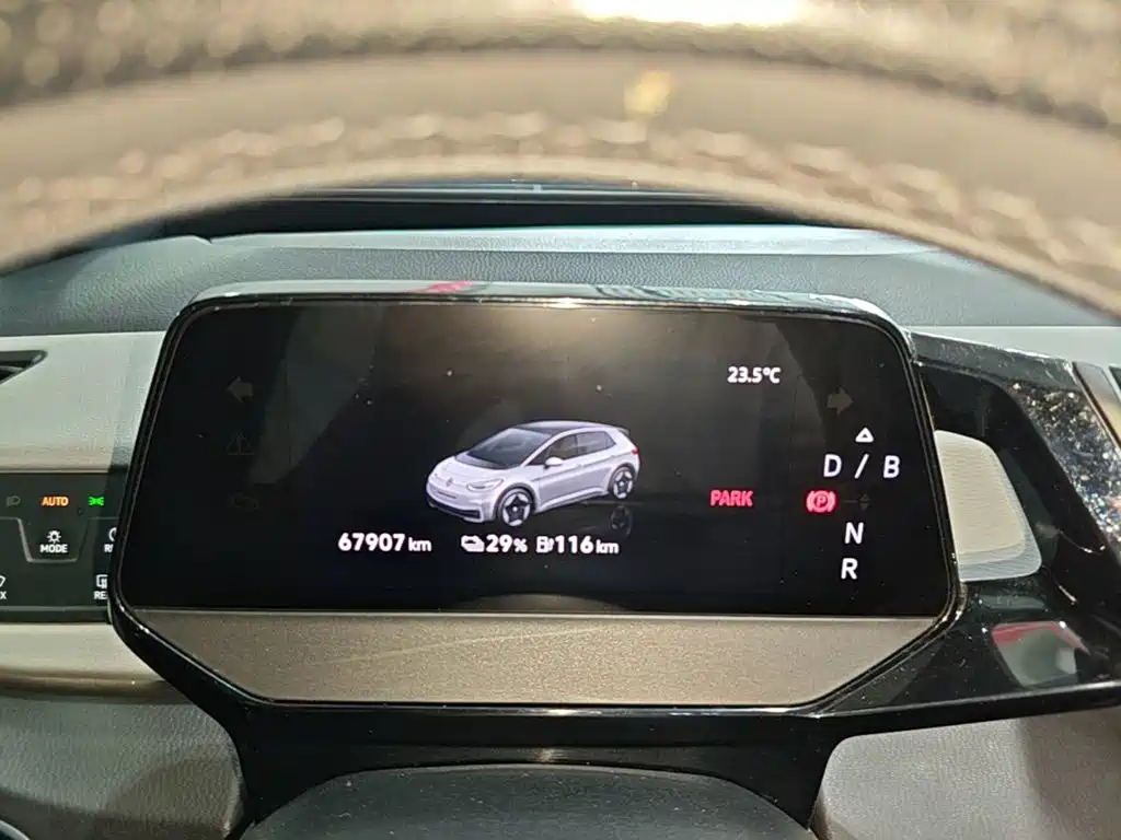 Volkswagen ID.3 — миниатюра 12