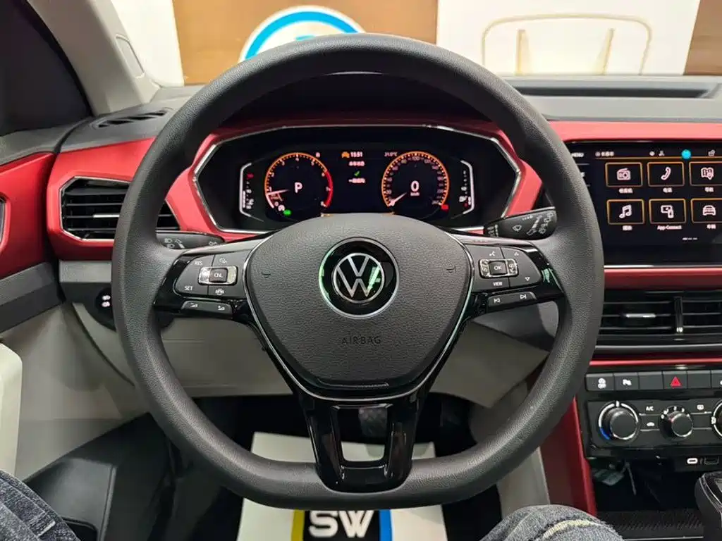 Volkswagen T-Cross — миниатюра 11