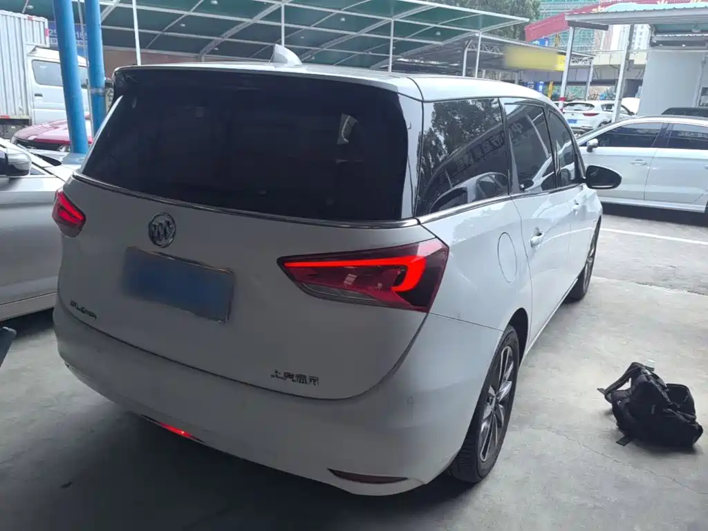 Buick GL6 — миниатюра 7