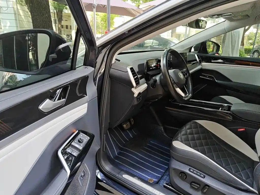 Volkswagen ID.6 Crozz — миниатюра 17