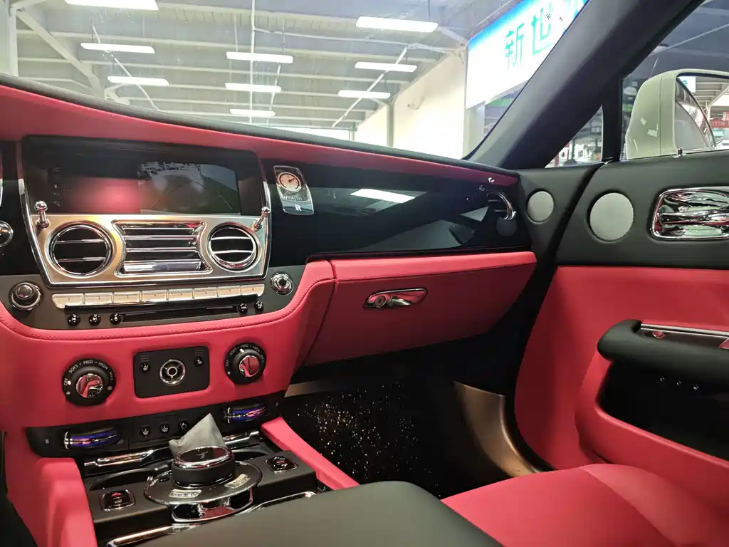 Rolls-Royce Wraith — миниатюра 10