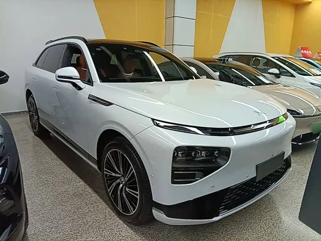 XPeng G9 — миниатюра 4