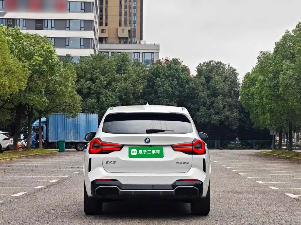 BMW iX3 — миниатюра 6