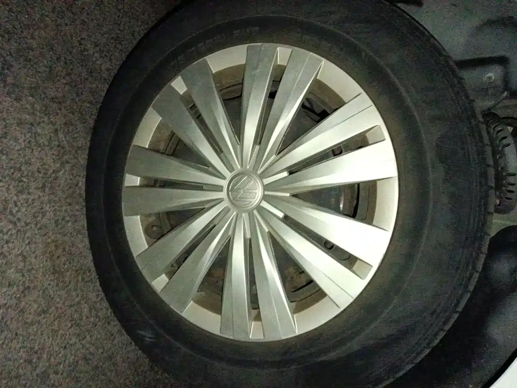 Volkswagen Santana — миниатюра 24