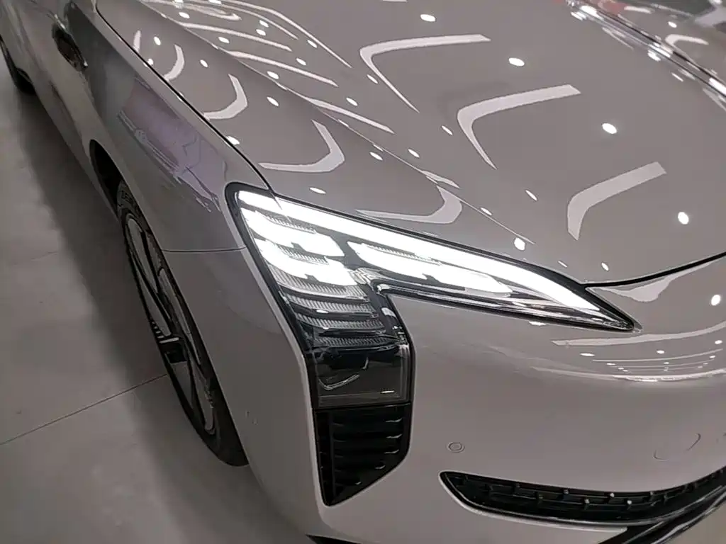 Hongqi Hongqi EH7 — миниатюра 11