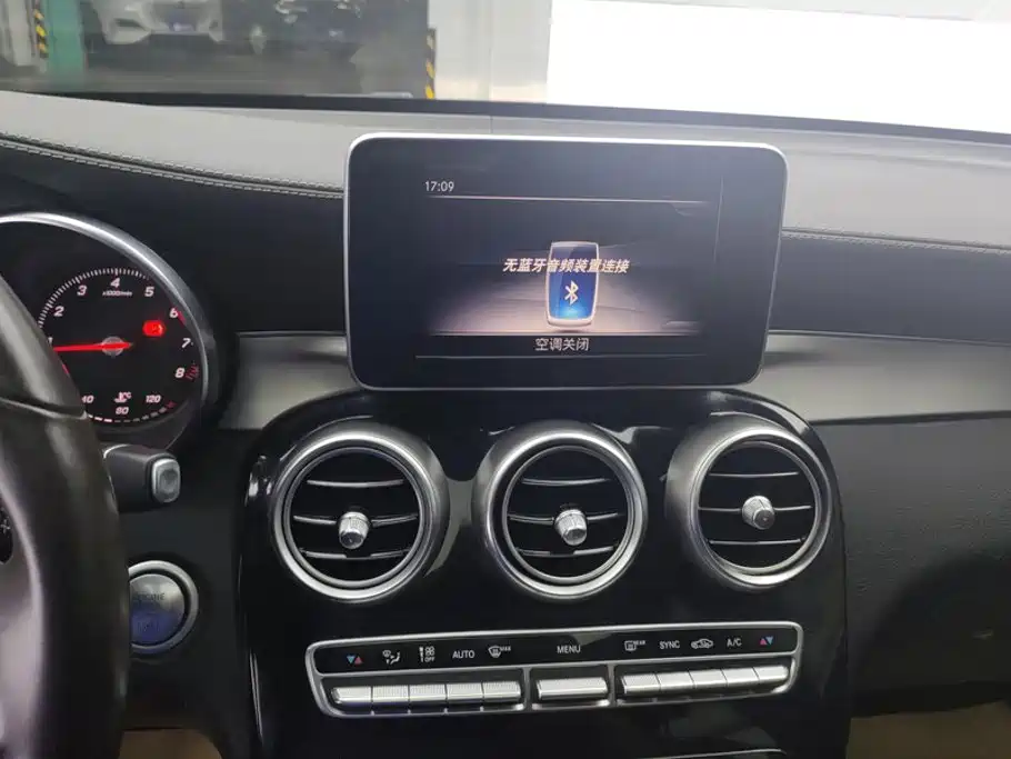 Mercedes-Benz GLC — миниатюра 13