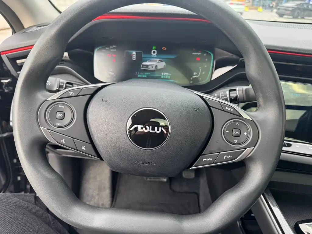 DONGFENG YI HYUN MAX