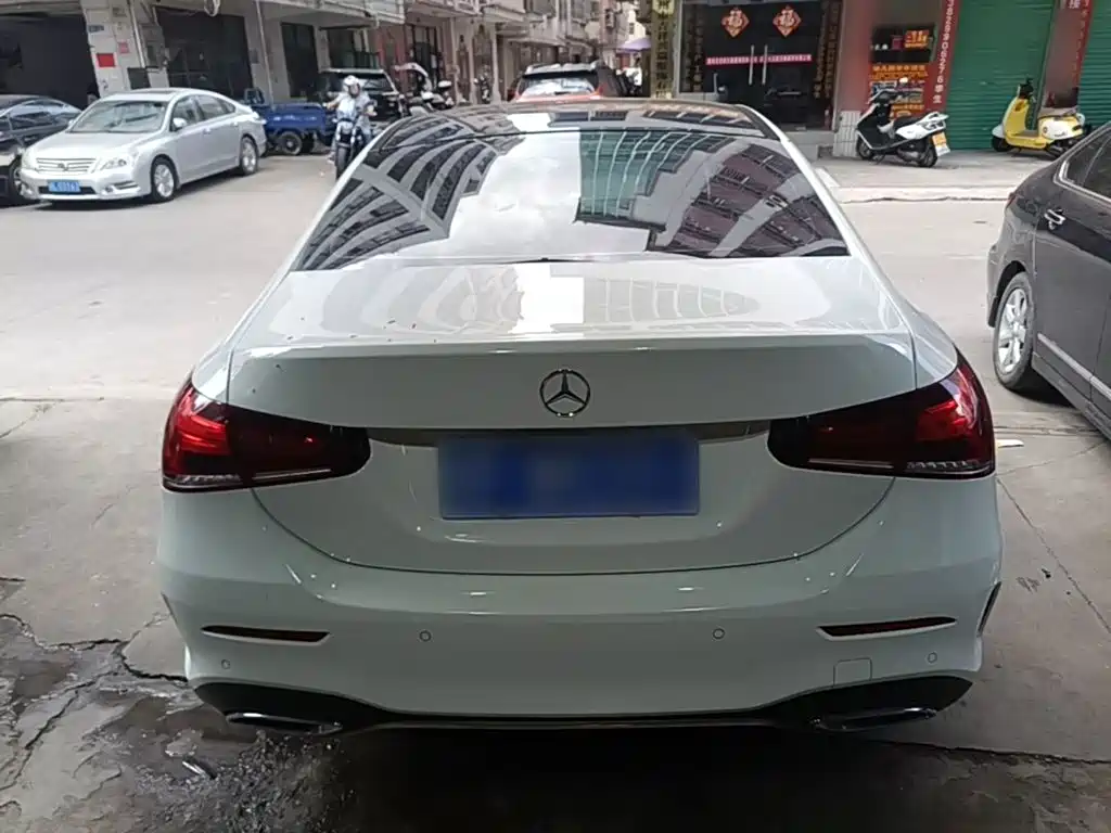 Mercedes-Benz A-Class — миниатюра 6