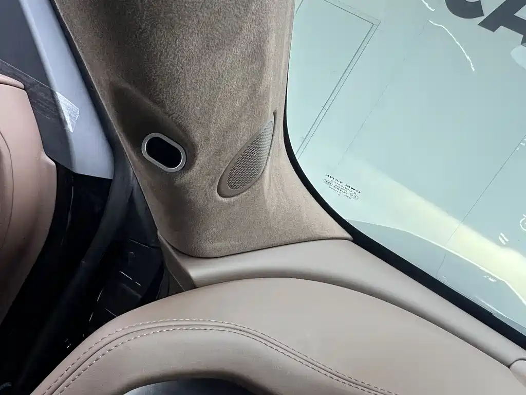 TANK TANK 700 NEW ENERGY