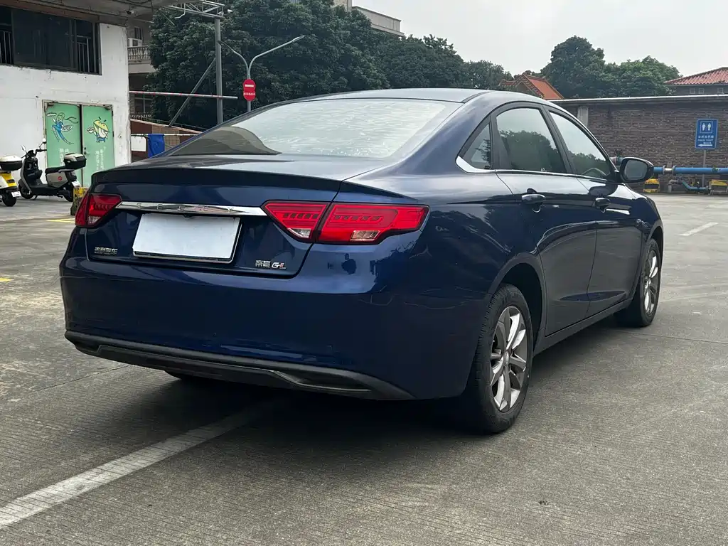 Geely Emgrand GL — миниатюра 7