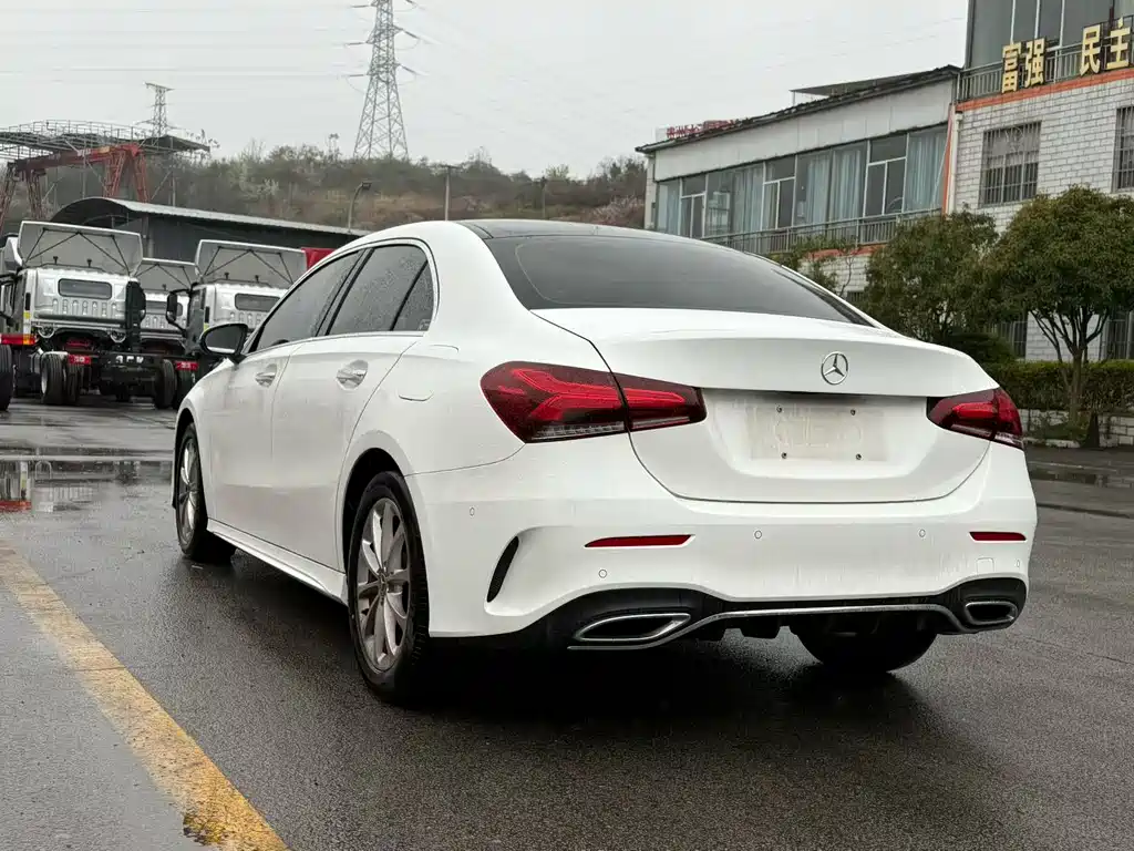 MERCEDES-BENZ A CLASS