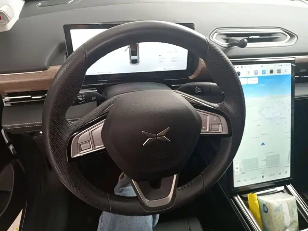 XPeng P5 — миниатюра 11