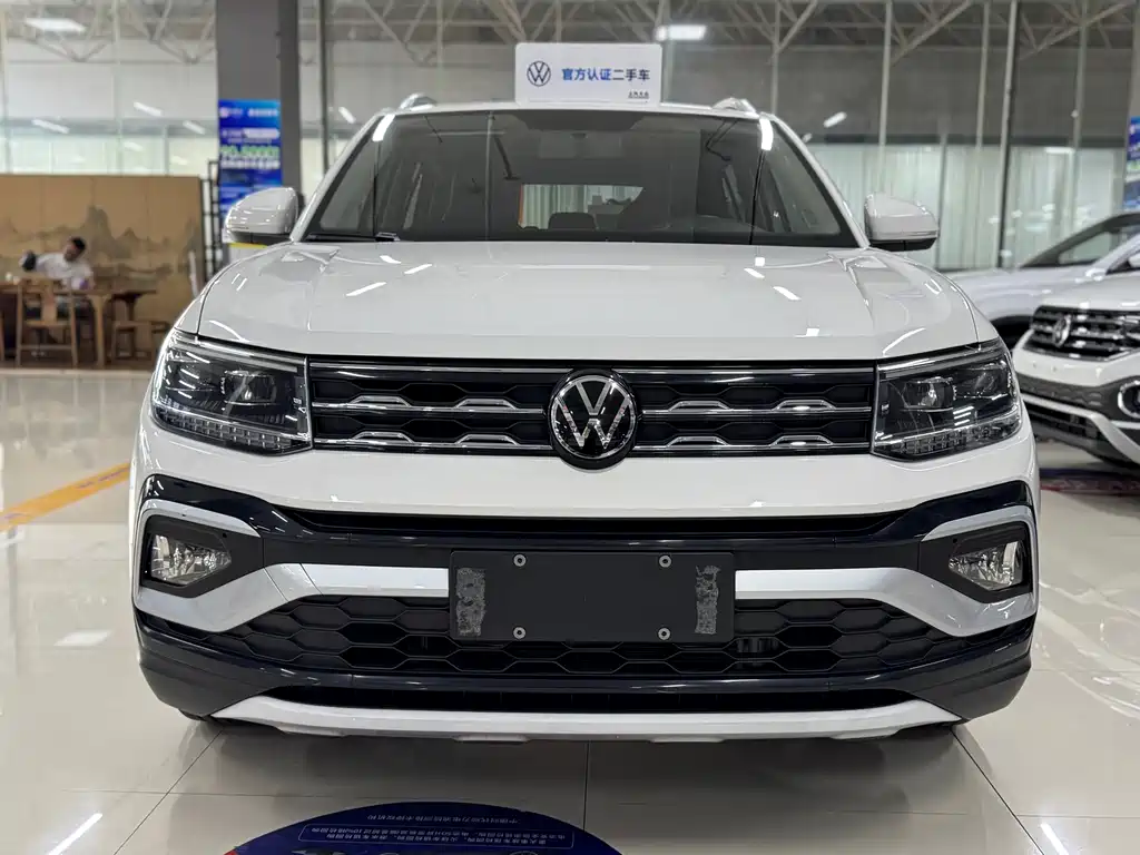 Volkswagen T-Cross — миниатюра 2