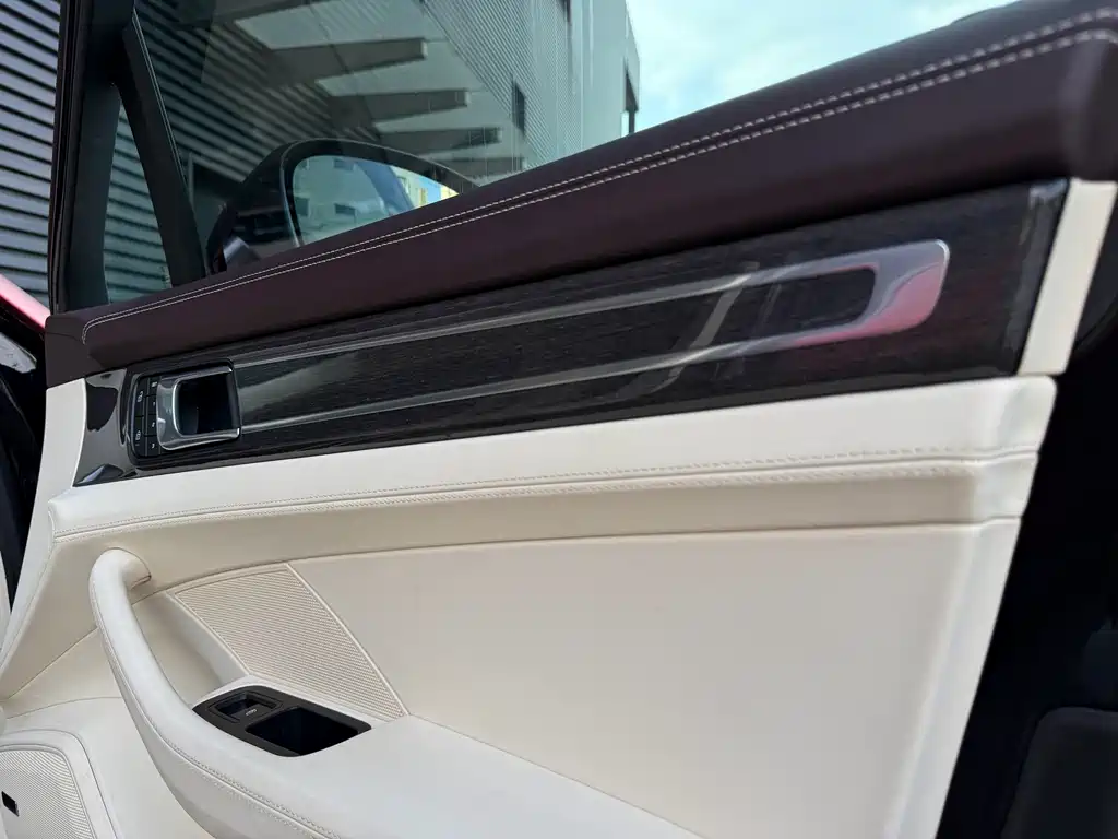 Porsche Panamera Hybrid — миниатюра 21