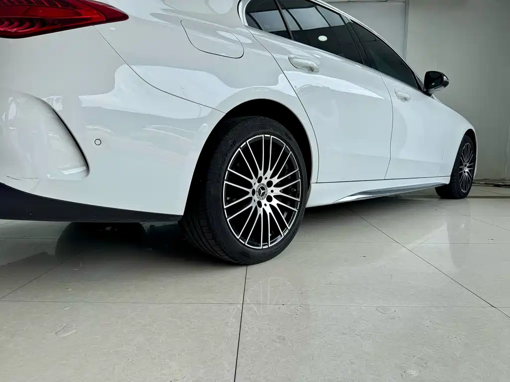 Mercedes-Benz C-Class — миниатюра 19