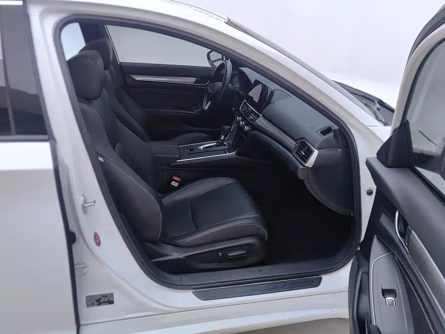 Honda Inspire — миниатюра 8