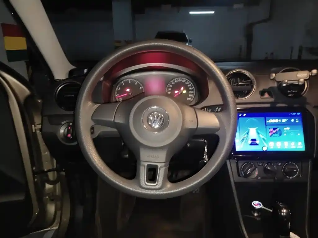 Volkswagen Jetta — миниатюра 11