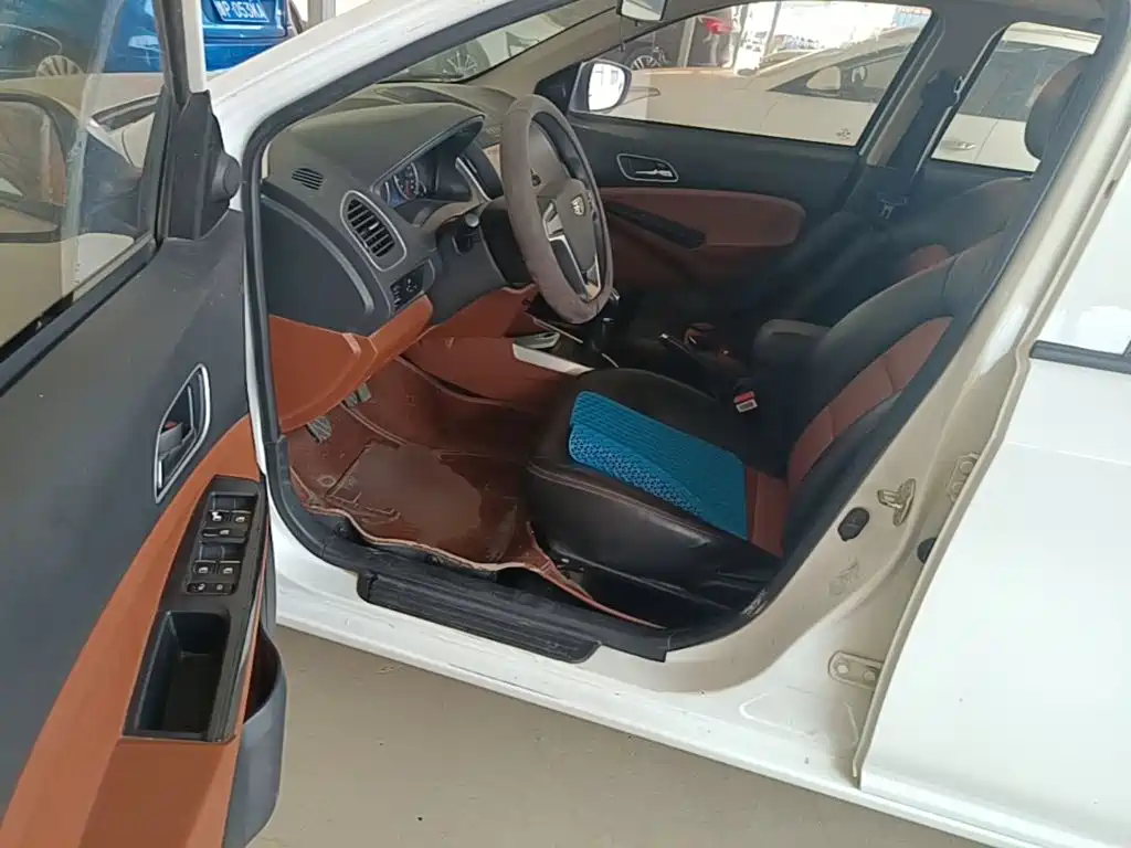 Geely King Kong — миниатюра 16