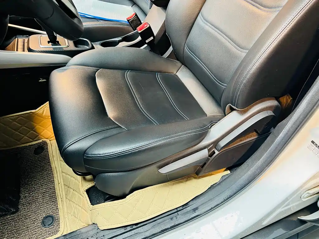 BYD Yuan EV — миниатюра 13