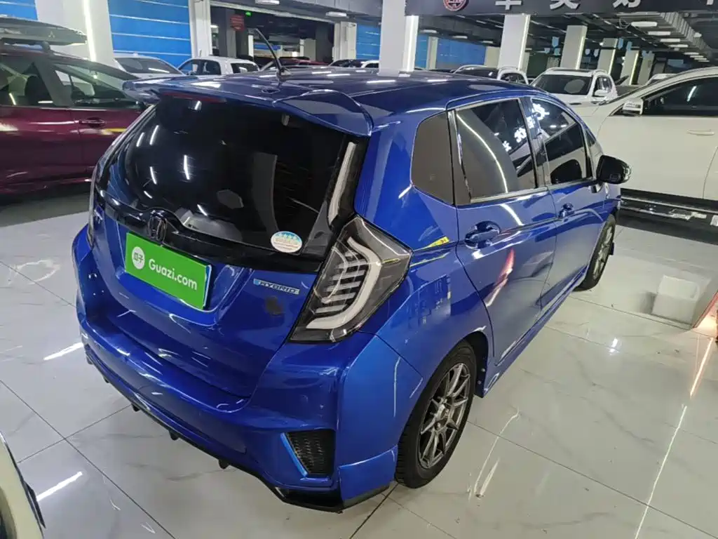 Honda Fit — миниатюра 7
