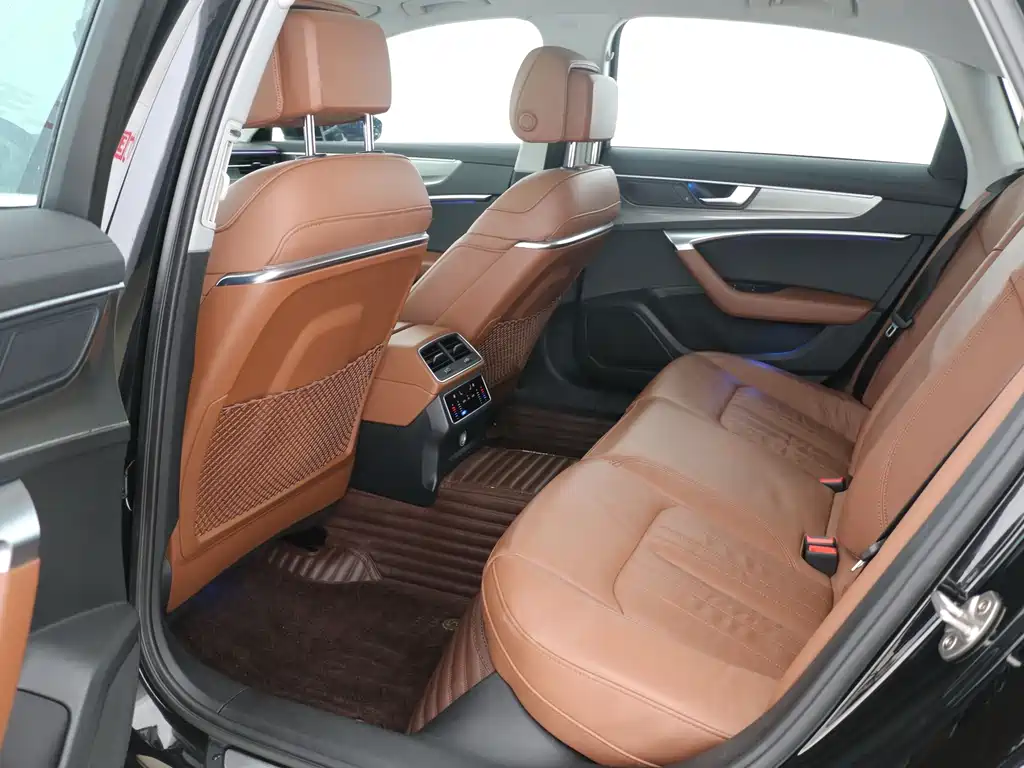Audi A6L — миниатюра 10