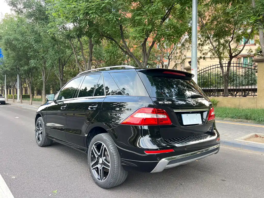 Mercedes-Benz M-Class — миниатюра 14