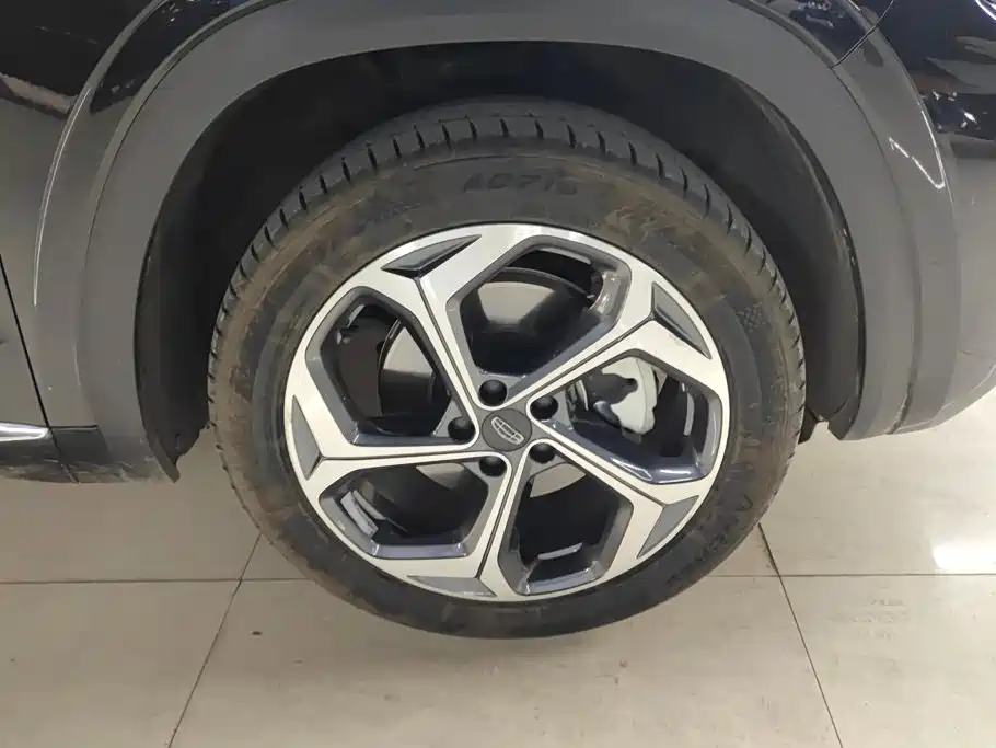 Geely Xingyue L — миниатюра 6