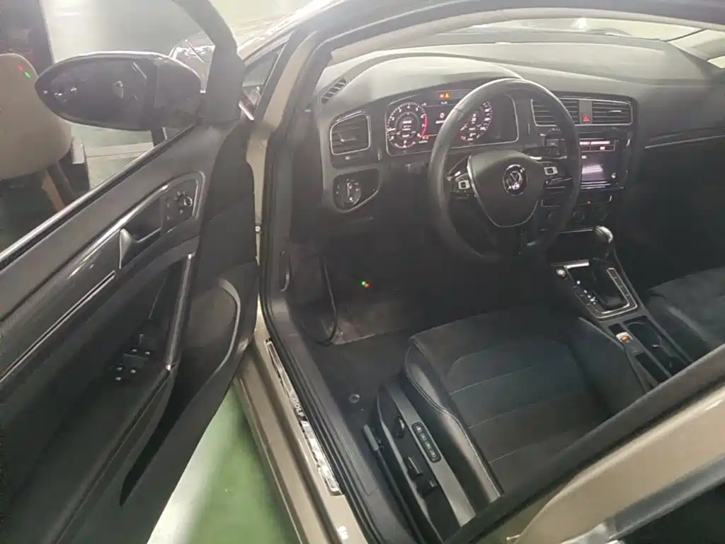 Volkswagen Golf — миниатюра 16