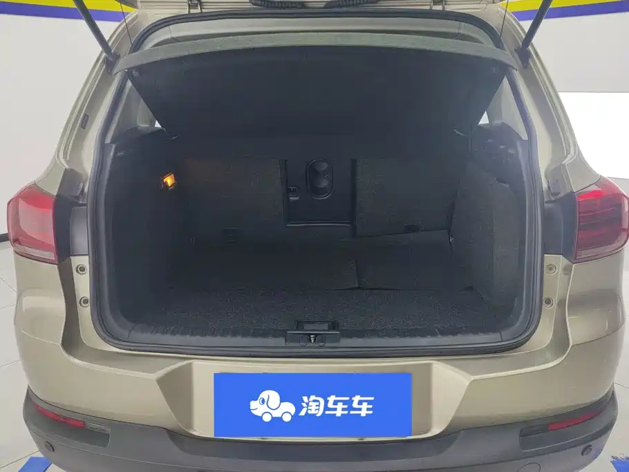 Volkswagen Tiguan — миниатюра 4