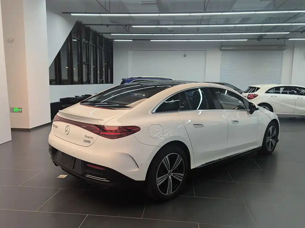 Mercedes-Benz EQE — миниатюра 6