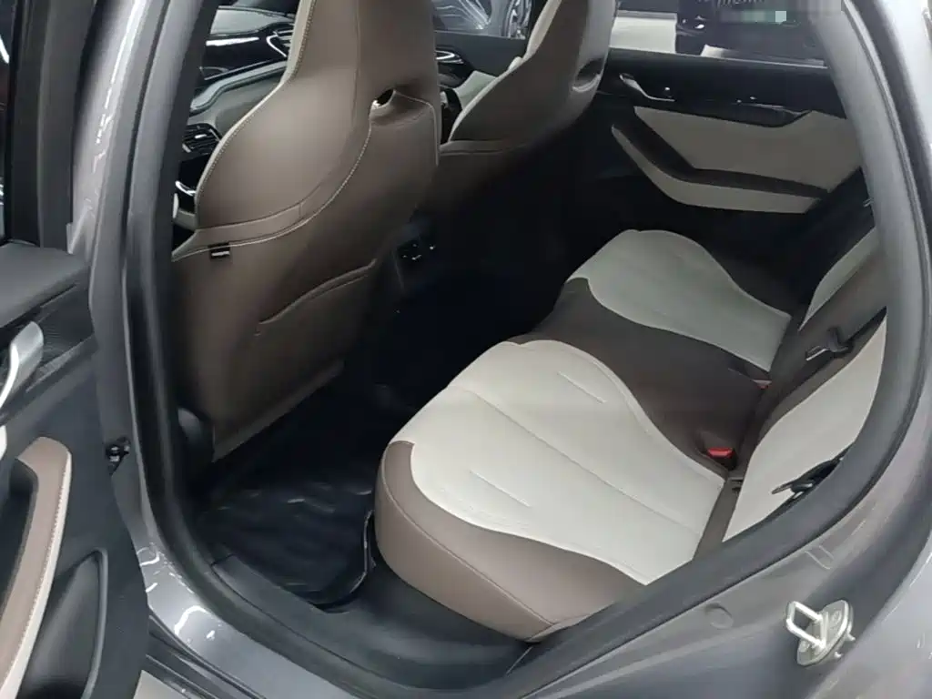 BYD Qin PLUS — миниатюра 17