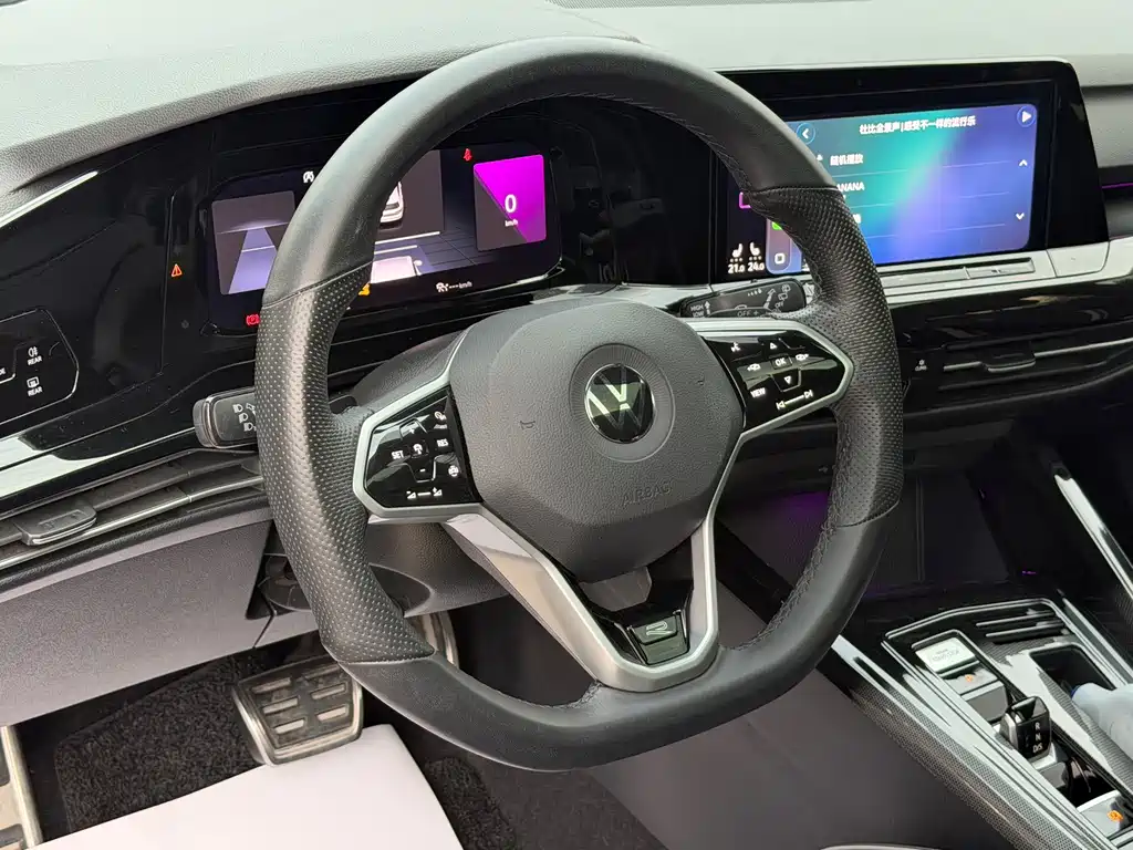 Volkswagen Golf — миниатюра 19