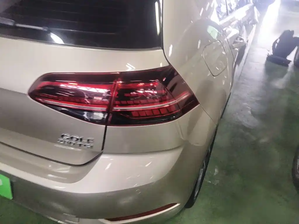 Volkswagen Golf — миниатюра 8