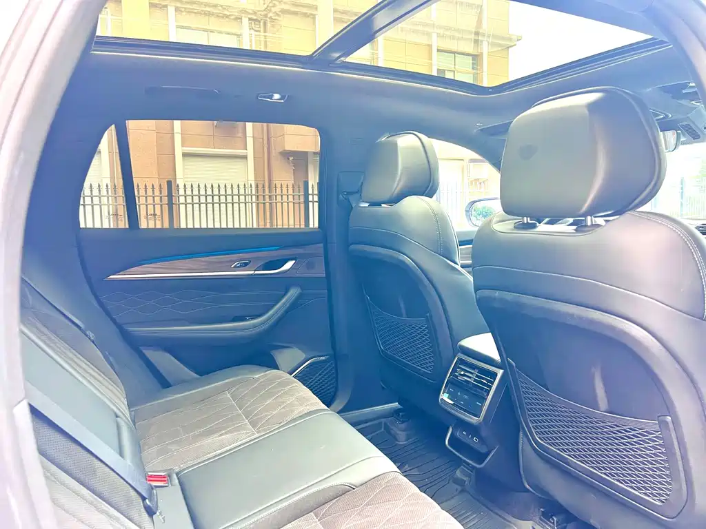 Geely Xingyue L — миниатюра 13