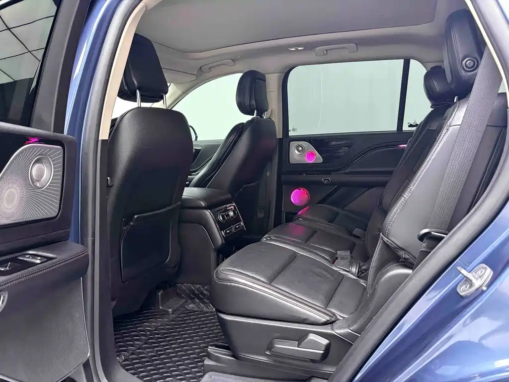 Lincoln Aviator 3.0T V6 4WD Premium Edition, фото 5
