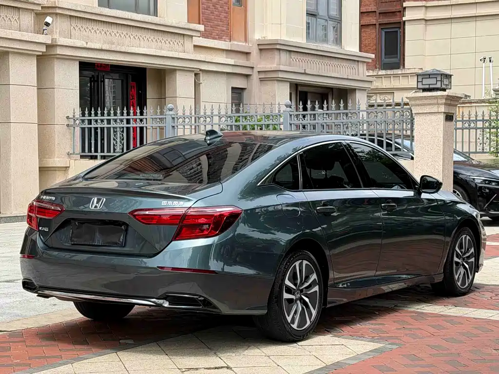 Honda Inspire — миниатюра 9