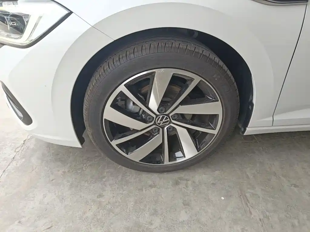 Volkswagen Sagitar — миниатюра 23