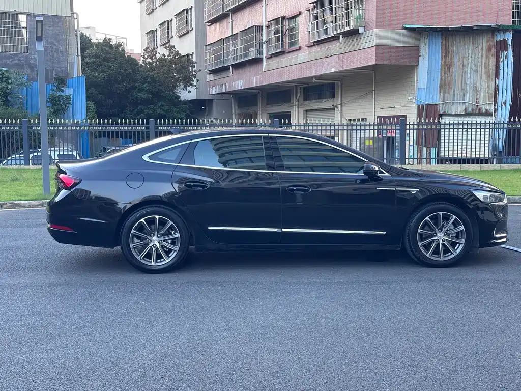 Buick LaCrosse — миниатюра 13