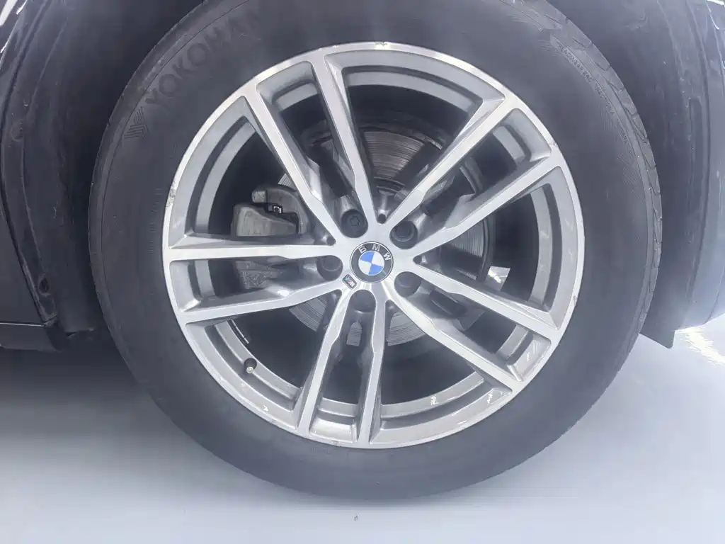 BMW X3 — миниатюра 13