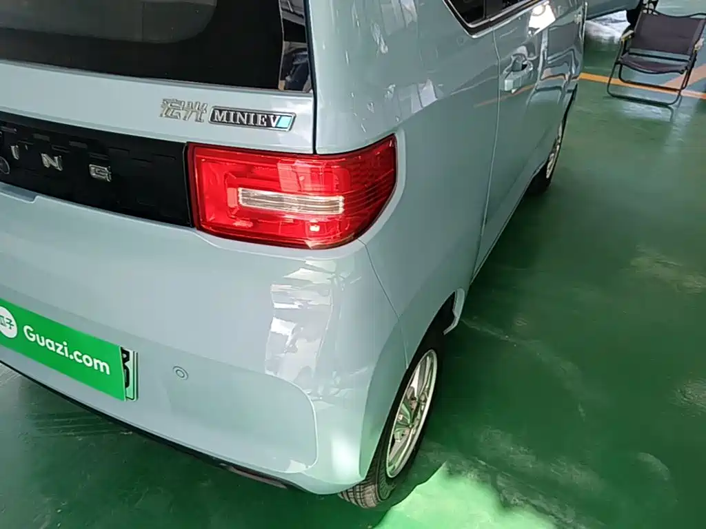 Wuling MINIEV — миниатюра 8