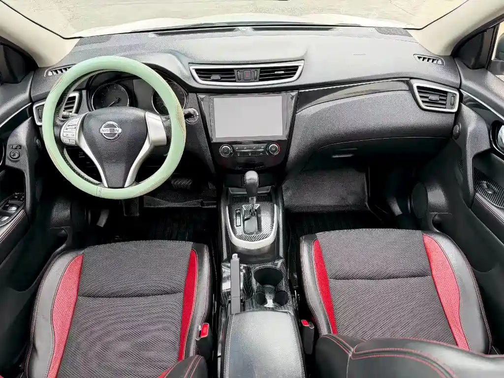 Nissan Qashqai — миниатюра 5