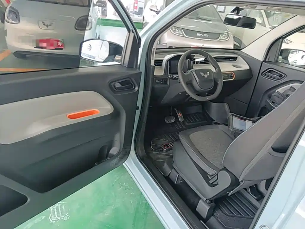 Wuling MINIEV — миниатюра 16