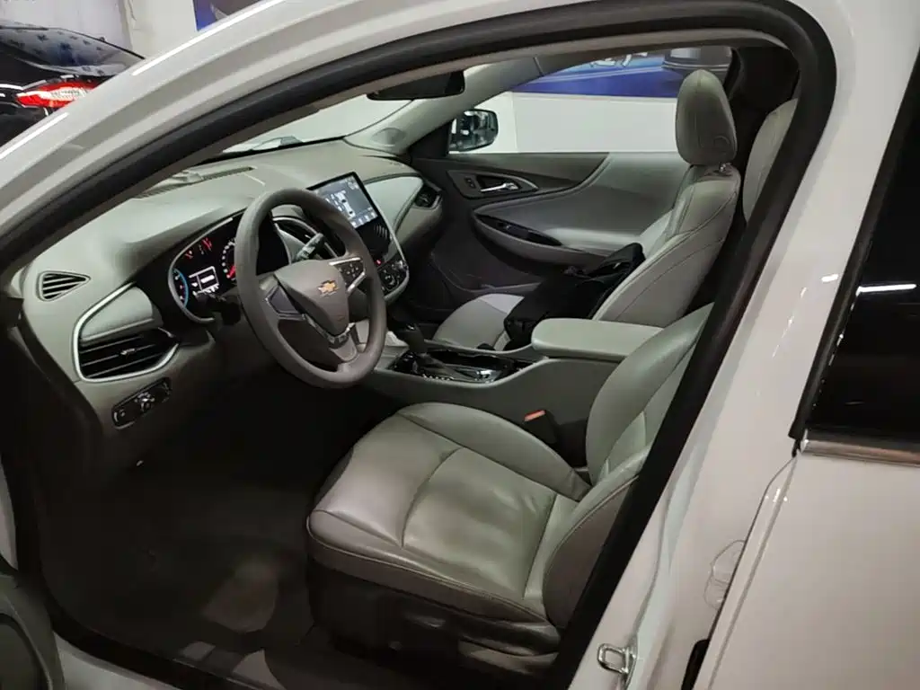 Chevrolet Malibu XL — миниатюра 15