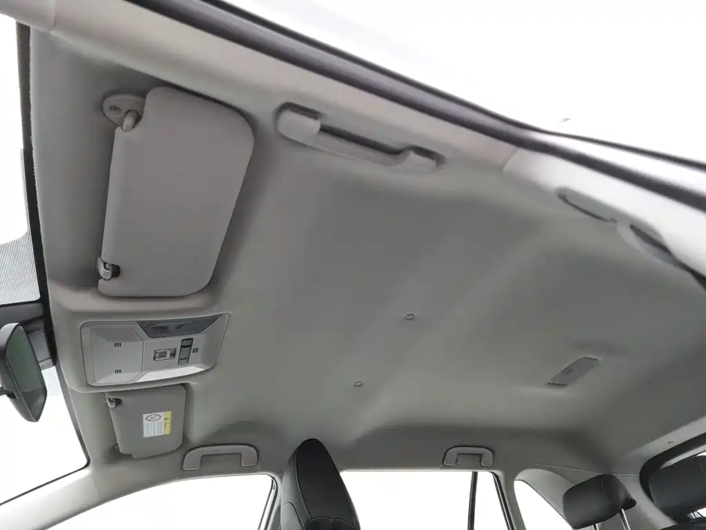 Toyota RAV4 — миниатюра 14