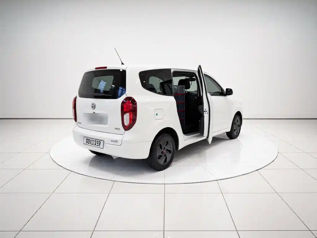 Wuling Hongguang EV — миниатюра 4